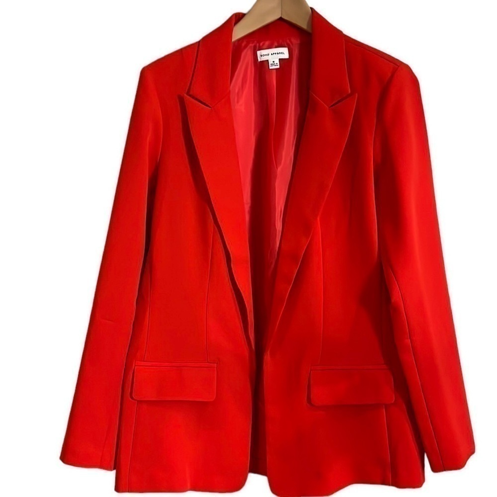Soho Apparel red blazer size medium